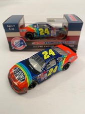 NASCAR CLASSICS 2000 JEFF GORDON #24 DUPONT RICHMOND RACE WIN 1/64 CAR picture