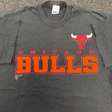 Vintage 90s Salem Sportswear NBA Chicago Bulls Graphic T-Shirt Black Mens L picture