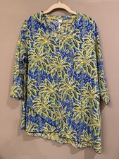 Lulu B Asymmetrical Palm Tree Blue Green Tunic Top Medium Vacation Colorful picture