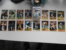 1993 Bowman - Lot of 91 cards - A and B grade cards - Thomas,Chipper Jones, Sosa picture