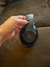 Beats by Dr. Dre Solo Pro Wireless Bluetooth Noise Cancelling On-Ear Black picture