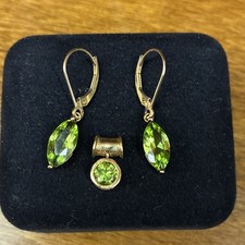 14kt Solid Gold Pendant And Earrings picture