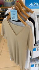 UNIQLO AIRism Mesh V-Neck T-Shirt Men Medium Dry Cool Touch Anti-Odor Japan picture