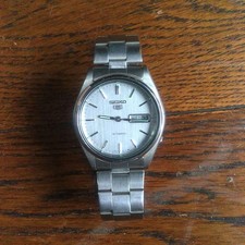 SEIKO Men's Analog Automatic Wristwatch with Calendar Function and Original Box picture