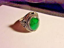 GORGEOUS SILVER STERLING MENS LARGE GREEN STONE RING - size 13 picture