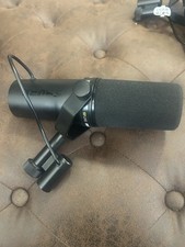 Shure SM7DB Cardioid Vocal Microphone with Built-in Preamp picture