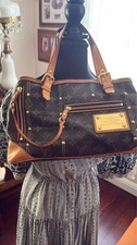 Rare Louis Vuitton Riveting Monogram Canvas   GM brown monogram canvas G2U picture