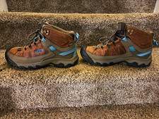 KEEN Women's Targhee III Mid Waterproof Hiking Boots, Size 8, Toasted Coconut picture