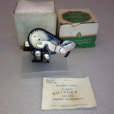 VTG SINGER Pinking Attachment #121021 Glossy w/ Original Box+Instructions 1930s picture