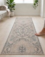 Muted Vintage Hand-Knotted Area Rug 7'9