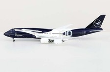 B631102F HX Models 747-8I 1/400 Model D-ABYN Lufthansa Flaps Down Configuration picture