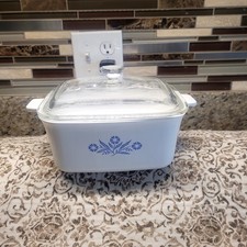 Vtg CORNING WARE P-4-B blue cornflower  1 1/2 Qts. Rectangle W/ Pyrex Lid, USA picture