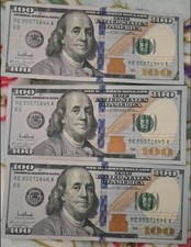Series 2025 $100 Federal Reserve Note 3 Sequential Bills Run Uncirculated Trump picture