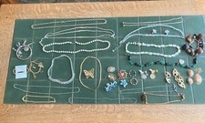 VTG. & fashion jewerly lot picture