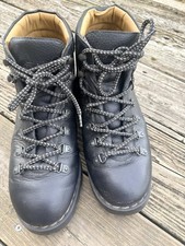 Solovair Black Leather Hiking Boots Made in England Men's Size US 9, UK 8. picture
