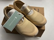 REVITALIGN Women's Olympia Almond slip-on  7B US NEW picture