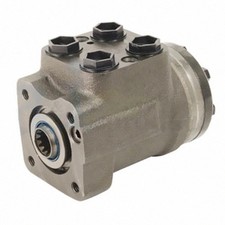 67698C93 HYDROSTATIC STEERING MOTOR Fits Case IH 385 484 485 585 684 685 784 884 picture