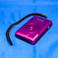 (For parts/repair) Canon PowerShot SD1400 IS Digital ELPH in Pink w accessories  picture