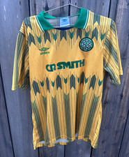 Retro XL Umbro Celtic Soccer Jersey Shirt - Yellow & Green 30.5x19 picture