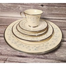 VTG Lenox Windsong 5 Piece Place Setting Fine China Floral Platinum Trim USA picture