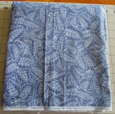 3 yards  quilter vintage fabric cotton 1989 Copyright NTT blue leaves tone picture