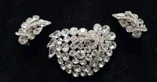 WEISS Signed vintage demi parure brooch earrings Round and teardrop Clear stones picture