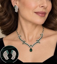 Vintage HOBE Signed Emerald Green Rhinestone Necklace Earrings Set 1950s 1960s picture