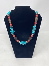 VINTAGE ARTISAN TURQUOISE AND CARVED WOOD NECKLACE 20