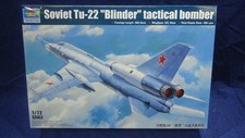 358 01695 100C3 1/72 Russian Tu-22K Blinder-B Trumpeter picture