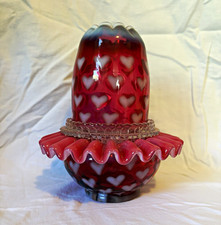 Fenton Fairy Lamp with Red & White Hearts Pattern picture