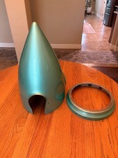 Hartzell D-5769 Spinner and C- 4549 Bulkhead, Excellent condition. picture