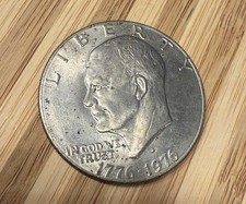 Vintage 1976 Eisenhower Bicentennial Dollar picture