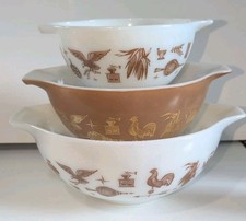Vintage PYREX Early American Cinderella Bowls-Set Of 3-(#443,442,441) picture
