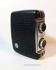 Vintage G.E. Mini Swinger P2740 transistor radio 1969 for parts/repair no return picture