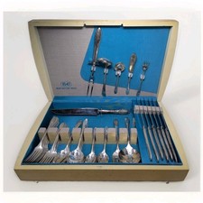 Vintage 1847 Rogers Bros DAFFODIL Silverplate Flatware Set 72 Pc + Blonde Box... picture