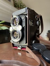 YASHICA 635 Medium Format TLR Camera w/ 80mm f/3.5 Yashikor Tested, With Case picture