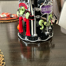 Bath & Body Works Halloween ScAROUSEL Glow-in-Dark 3-Wick Resin Holder picture