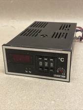 Jumo Tron Temperture Controller HROw-48/di,d3,re11,u20,h 4” 2” picture