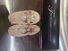 Theatricals Footwear picture