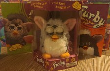 Furby 1998 Hi-C Hasbro Tiger Electronics Working picture