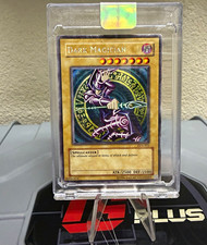 Dark Magician DDS-002 Dark Duel Stories Foil Ultra Rare EN - DAMAGED CONDITION picture