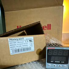 Honeywell UDC1200 Micro-Pro Digital Temp Controller 1/16 DIN Pt100 DC120L picture