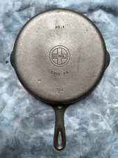 Vintage Griswold #7 Cast Iron Frying Pan No. 7 Erie PA 701 E Small Logo picture