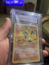 The Pokémon Company 2023 Charizard 003/034 TCG Classic Holo CGC 10 120 HP🎯 picture