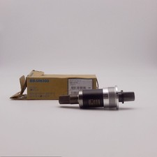 Shimano BB-UN300 68x122.5mm JIS Square Taper English Bottom Bracket picture