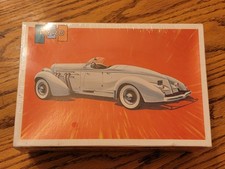 Vintage Pyro 1935 Auburn Speedster 1/25 Model Kit C501-200 NIOB picture