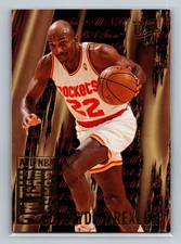 1995-96 Ultra #11 Clyde Drexler All-NBA Gold Medallion picture