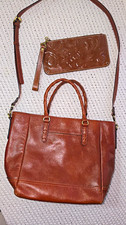 Patricia Nash Tan Satchel Zip Closure Crossbody Strap Inner Pockets Wristlet picture