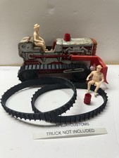 1set track, 1 exaust&1 driver  Marx  Wind-up  Climbing Tractor TD 18 Diesel 12 picture