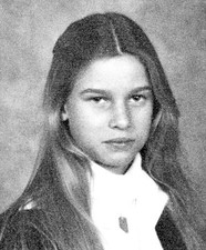 NICOLETTE SHERIDAN LAURA DERN MELISSA GILBERT + High School Yearbook  picture